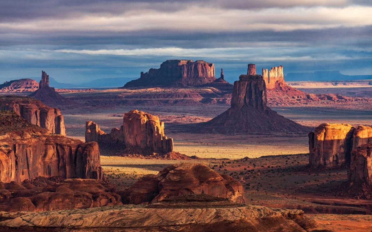 tour nella monument valley, stati uniti